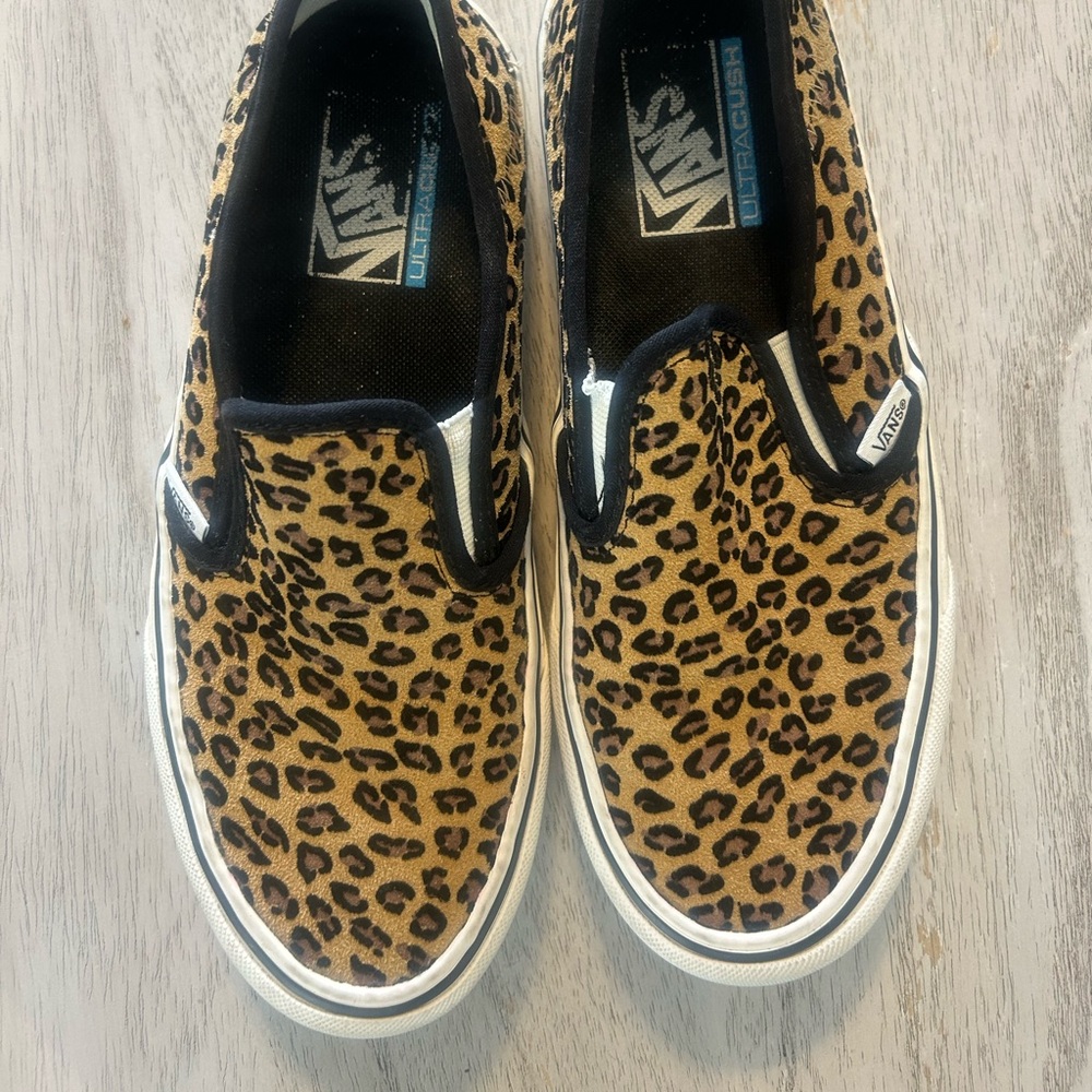 Vans comfy cushion slip on leopard print
